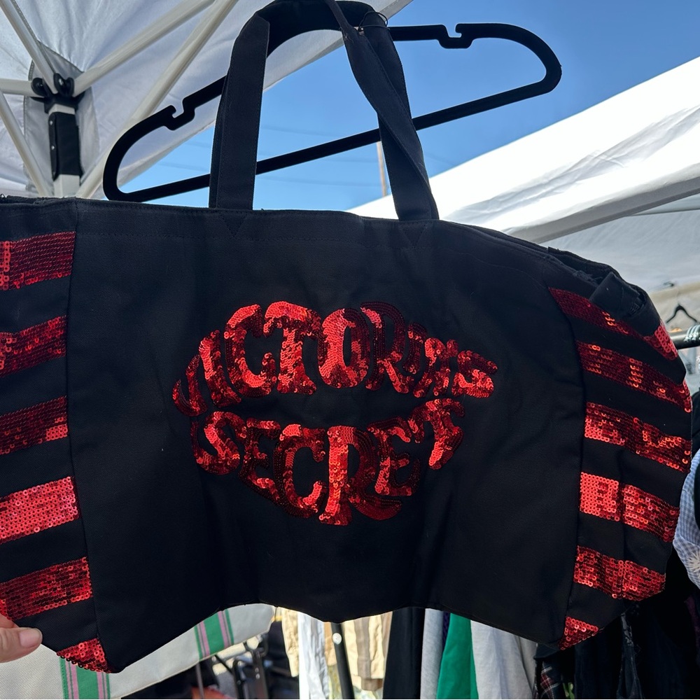 Victoria's Secret Black and Red Travel Bag with Lip Print